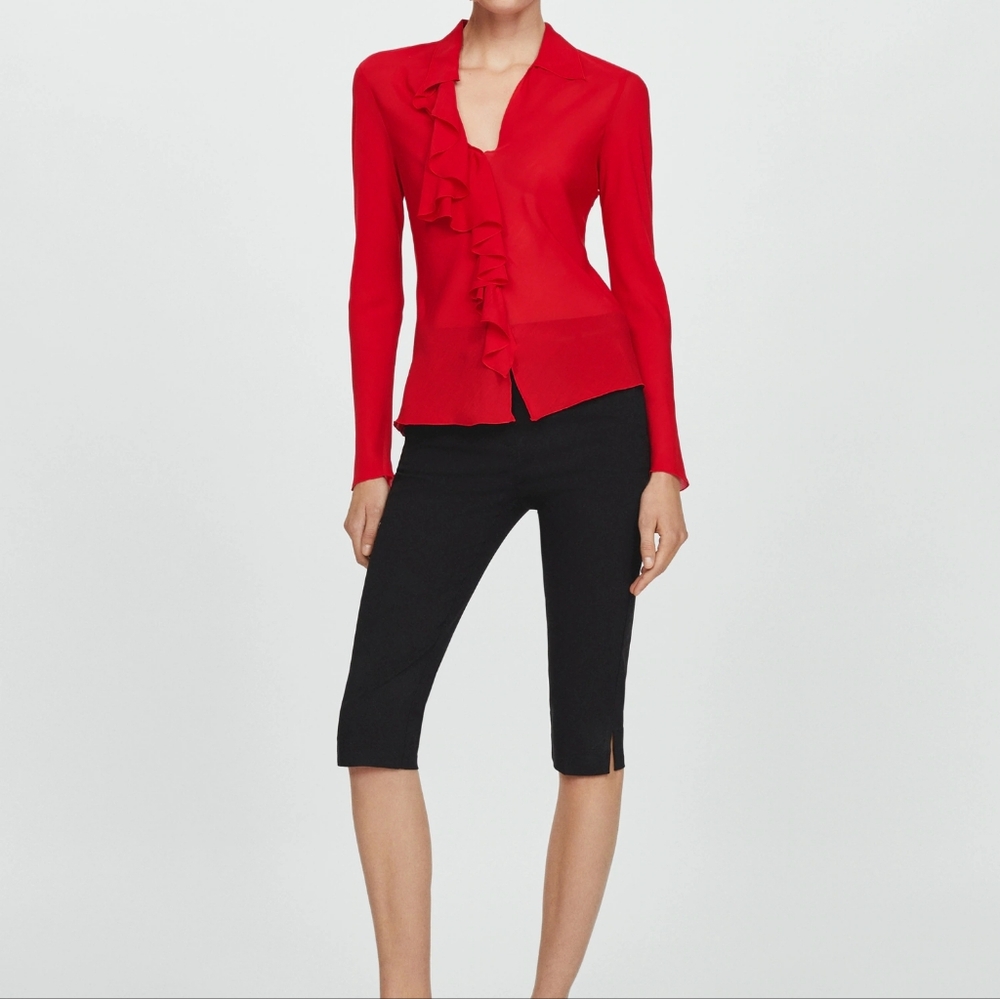 V-NECK RUFFLED BLOUSE - Picture 2 of 13